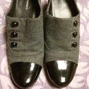 Dress barn 9 wide heels